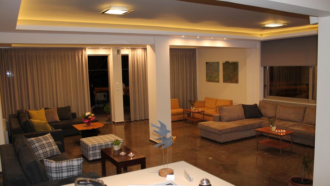 Galaxy Hotell Loutra Ipatis Exteriör bild